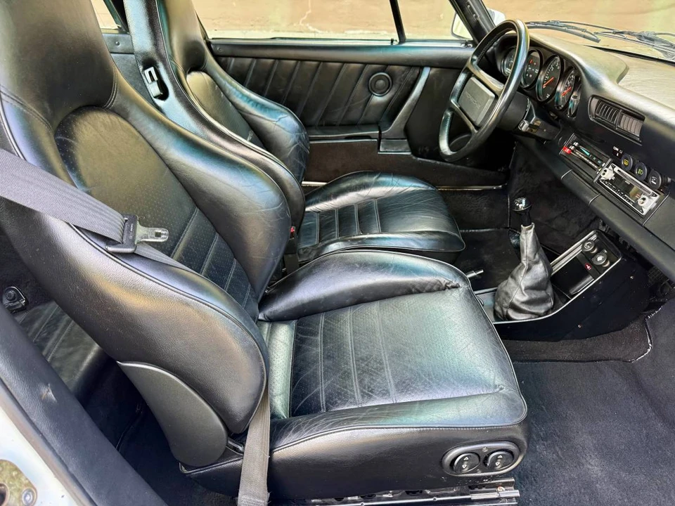 1985 Porsche 911 Carrera 3.2 - Image 23 of 24