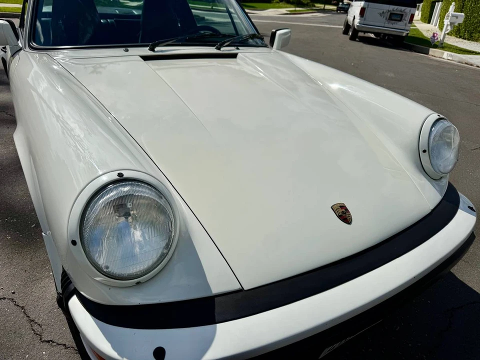 1985 Porsche 911 Carrera 3.2 - Image 10 of 24