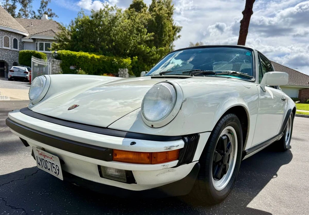 1985 Porsche 911 Carrera 3.2 - Image 9 of 24