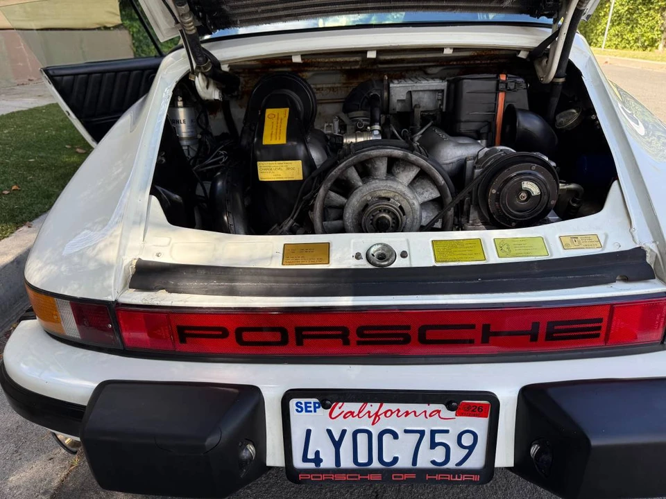 1985 Porsche 911 Carrera 3.2 - Image 16 of 24