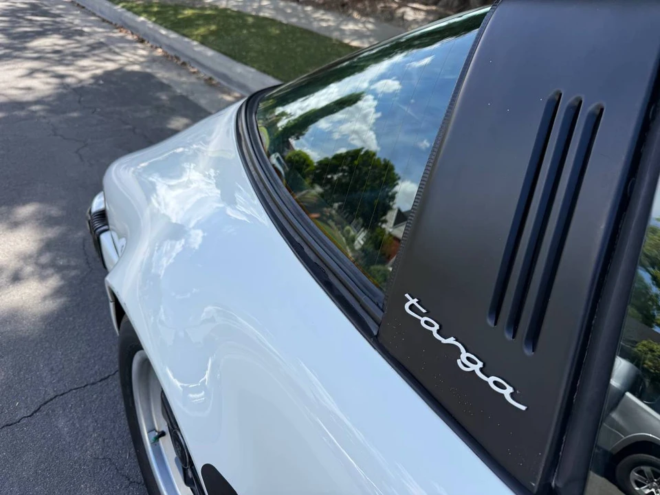 1985 Porsche 911 Carrera 3.2 - Image 15 of 24