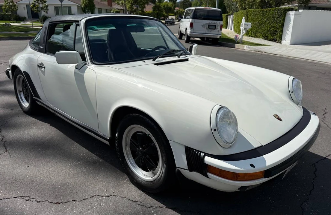 1985 Porsche 911 Carrera 3.2 - Image 2 of 24
