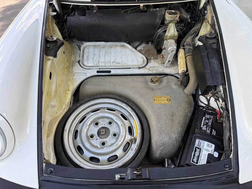 1985 Porsche 911 Carrera 3.2 - Image 20 of 24