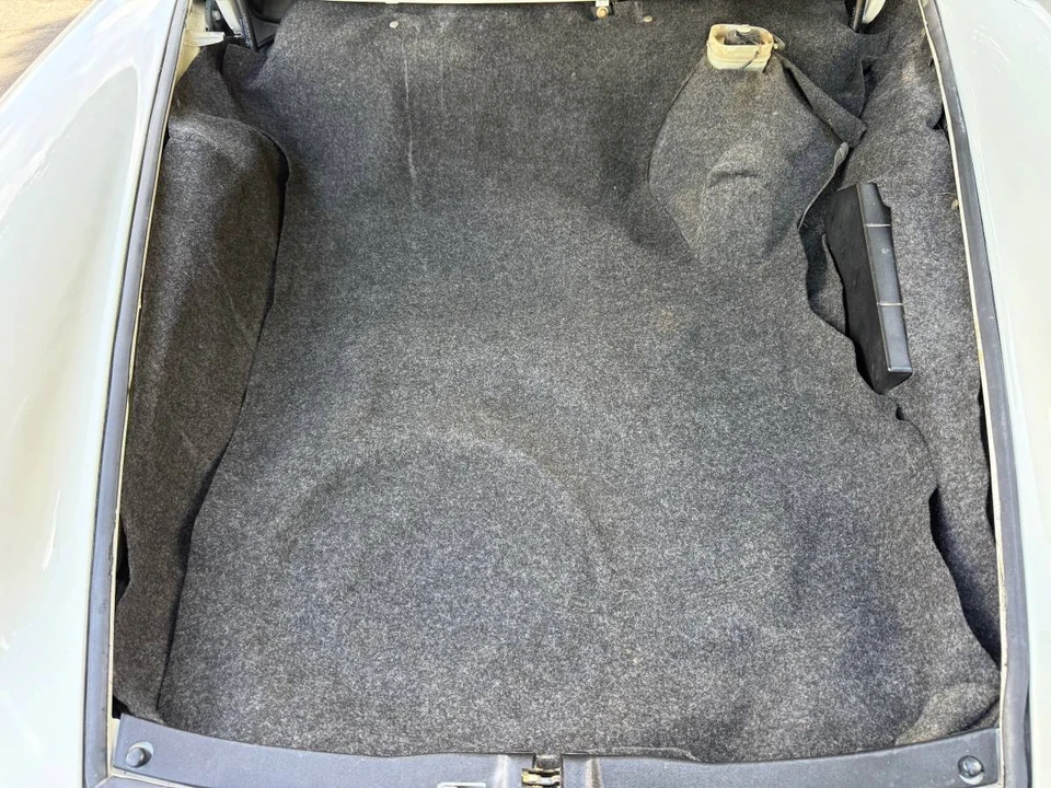 1985 Porsche 911 Carrera 3.2 - Image 19 of 24