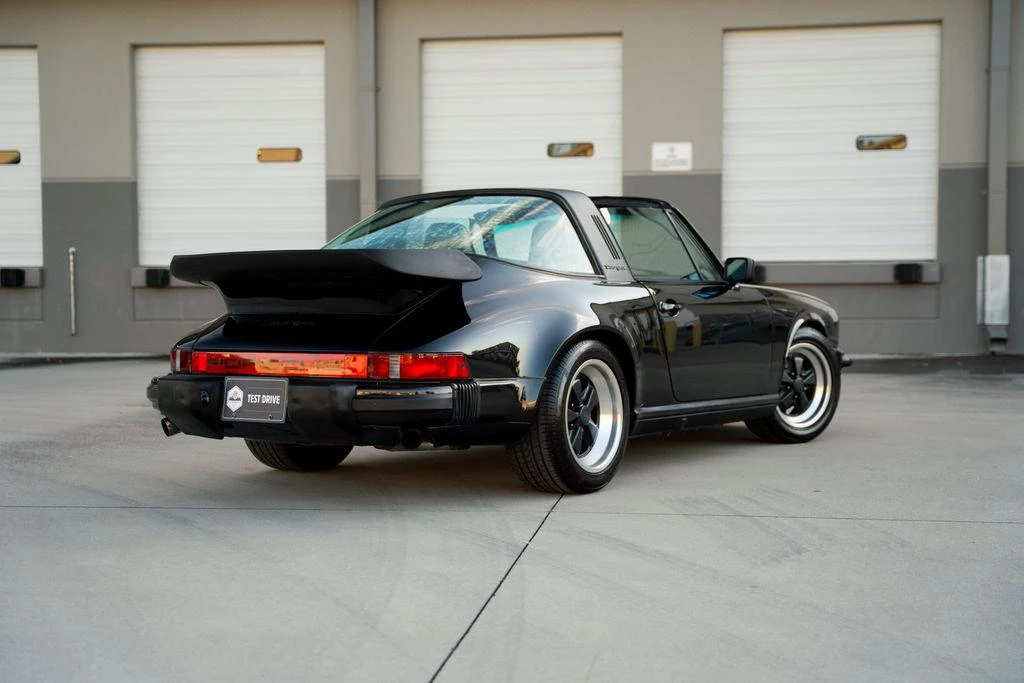 1985 Porsche 911 Carrera 3.2 - Image 25 of 31