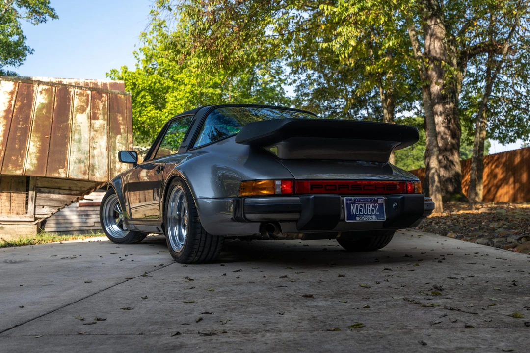 1985 Porsche 911 Carrera 3.2 - Image 28 of 31