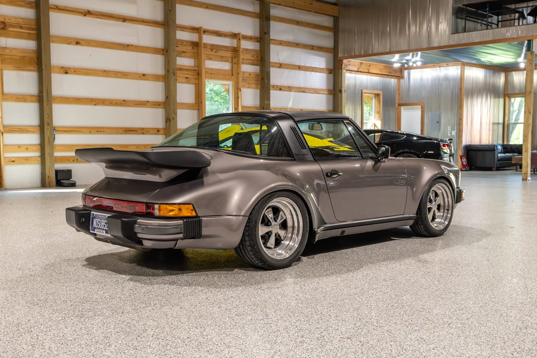 1985 Porsche 911 Carrera 3.2 - Image 13 of 31