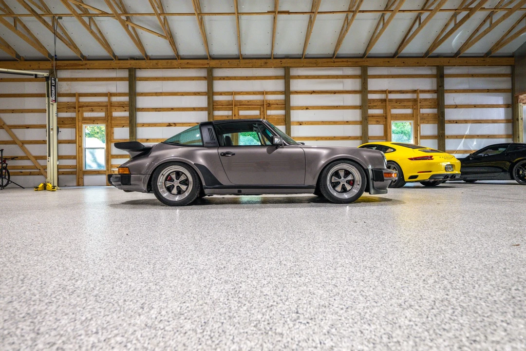 1985 Porsche 911 Carrera 3.2 - Image 16 of 31