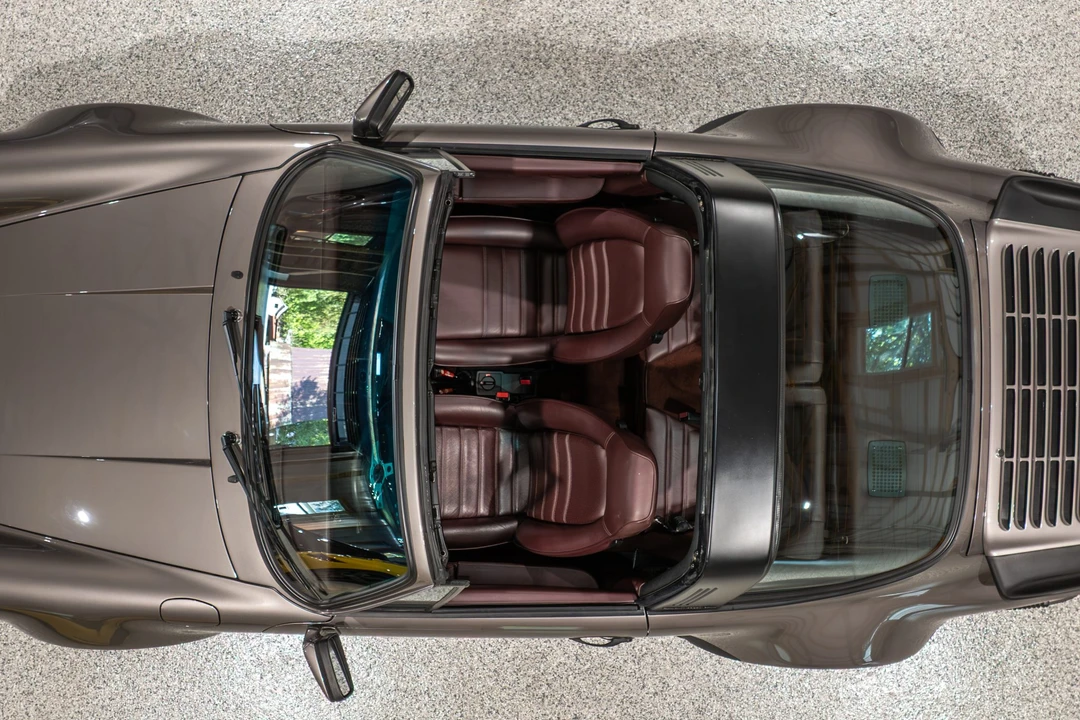 1985 Porsche 911 Carrera 3.2 - Image 24 of 31