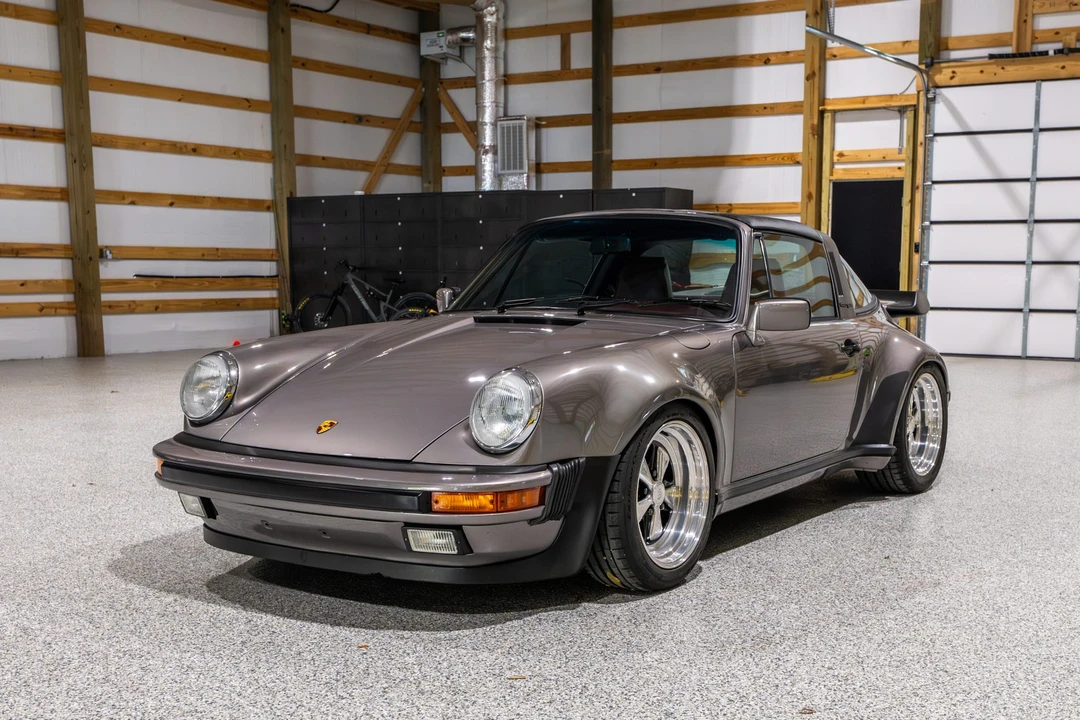 1985 Porsche 911 Carrera 3.2 - Image 2 of 31