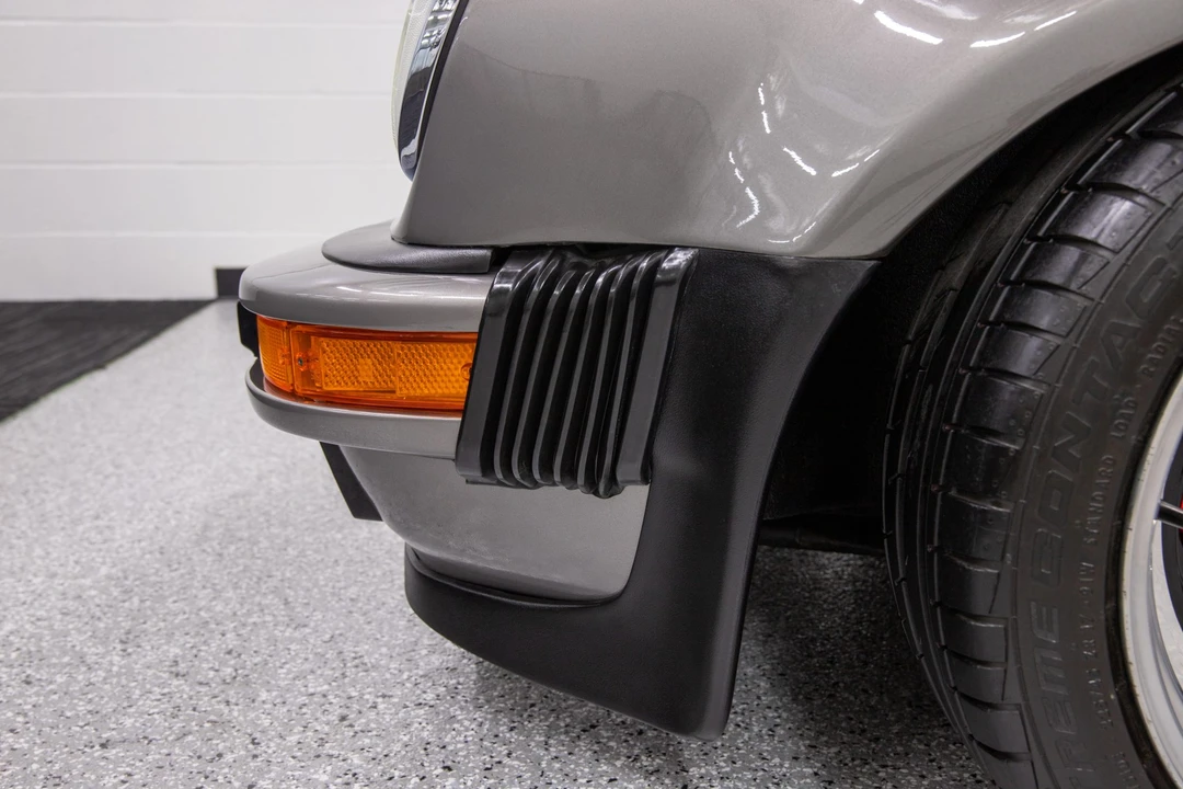 1985 Porsche 911 Carrera 3.2 - Image 28 of 31
