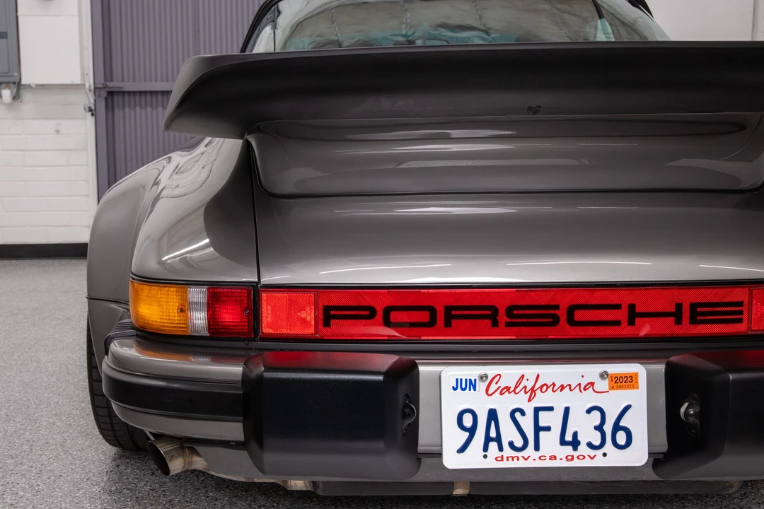 1985 Porsche 911 Carrera 3.2 - Image 29 of 31
