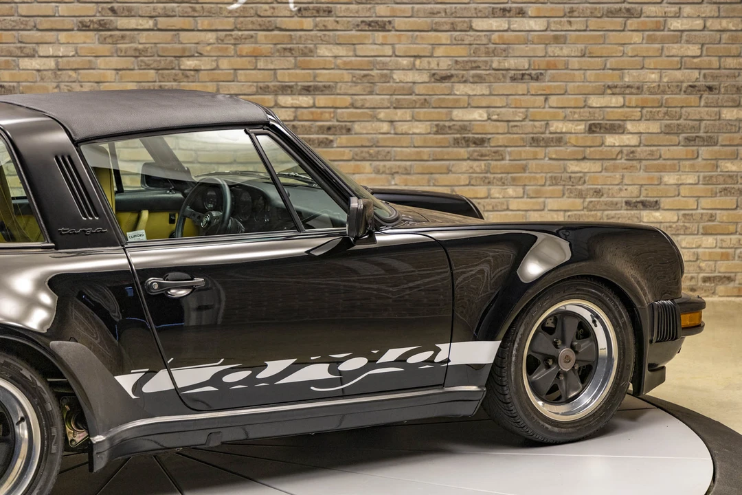 1985 Porsche 911 Carrera 3.2 - Image 22 of 31