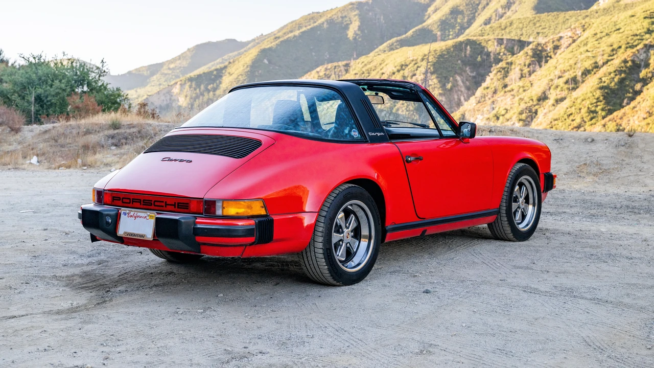 1985 Porsche 911 Carrera 3.2 - Image 11 of 31