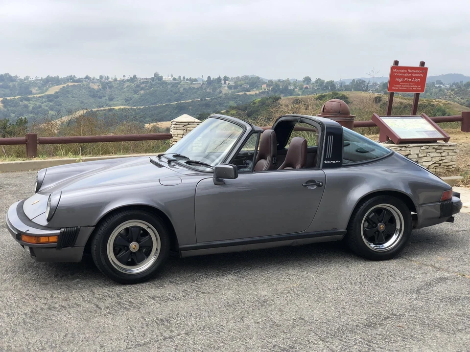 1985 Porsche 911 Carrera 3.2 - Image 11 of 31