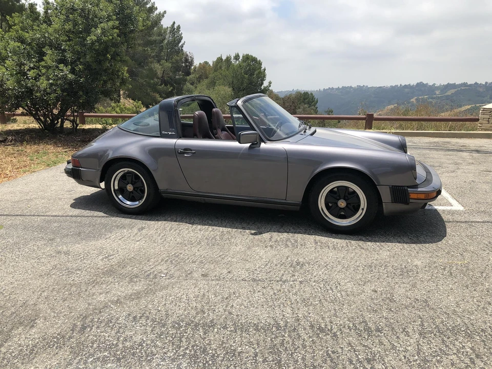 1985 Porsche 911 Carrera 3.2 - Image 24 of 31