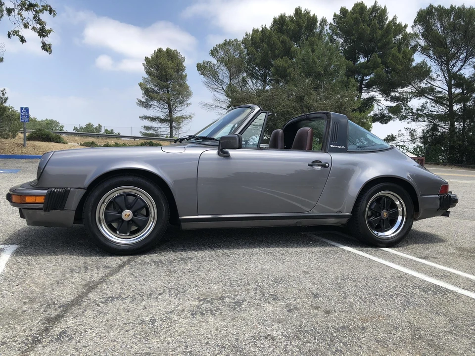 1985 Porsche 911 Carrera 3.2 - Image 12 of 31