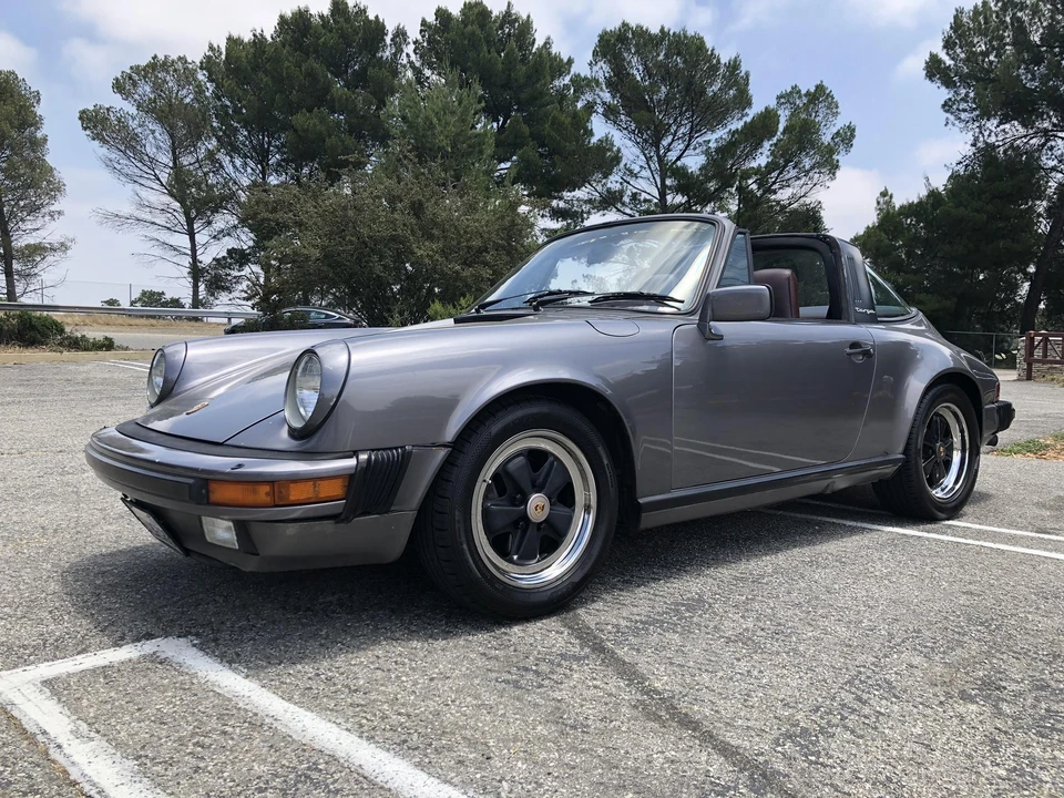 1985 Porsche 911 Carrera 3.2 - Image 2 of 31