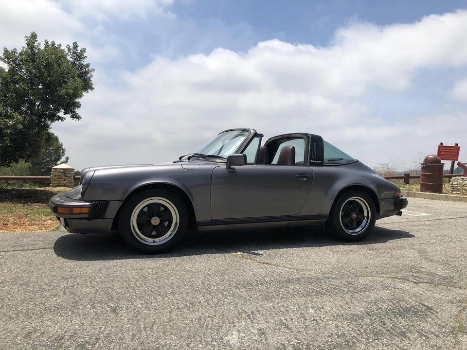 1985 Porsche 911 Carrera 3.2 - Image 5 of 31