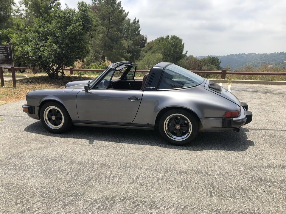 1985 Porsche 911 Carrera 3.2 - Image 16 of 31