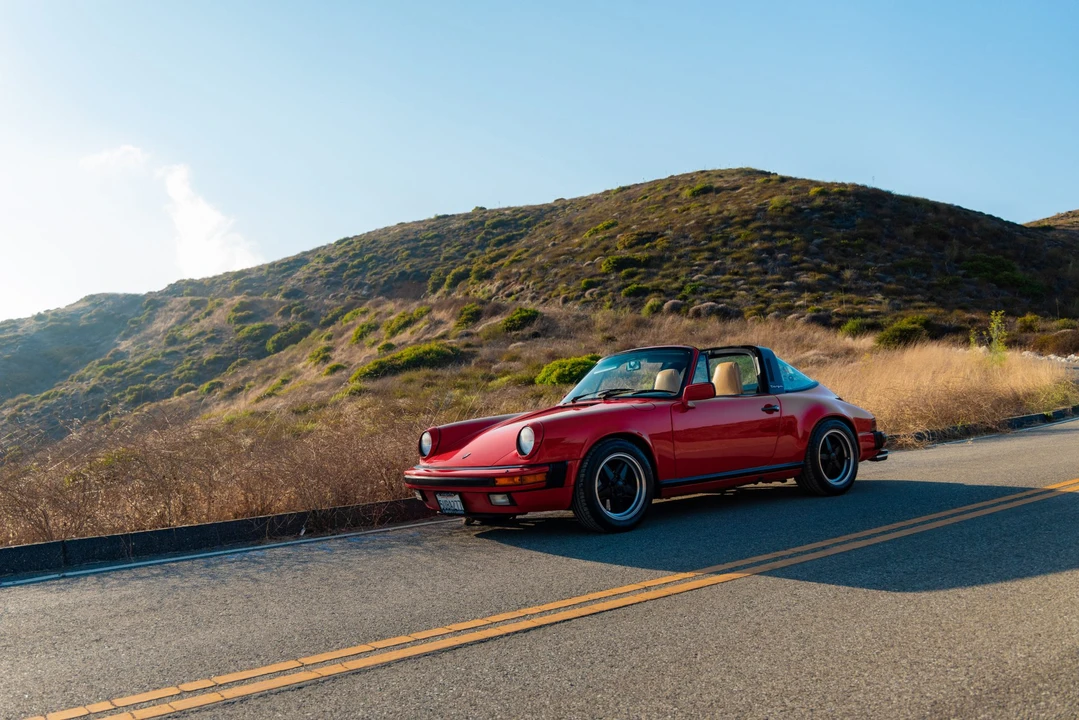 1985 Porsche 911 Carrera 3.2 - Image 4 of 31