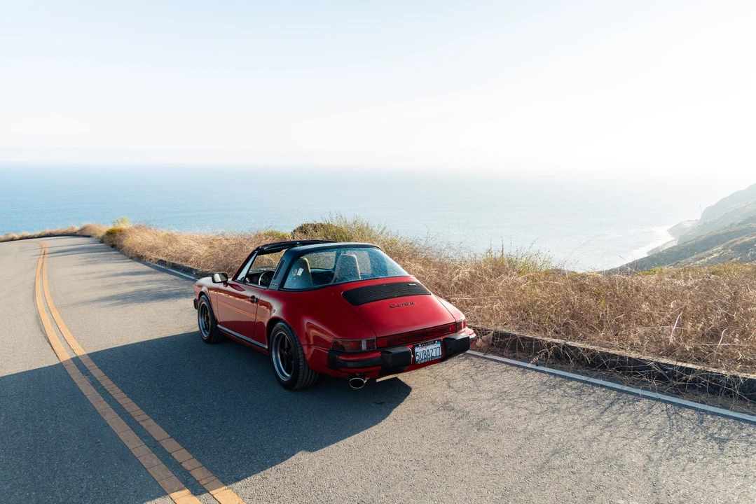 1985 Porsche 911 Carrera 3.2 - Image 9 of 31