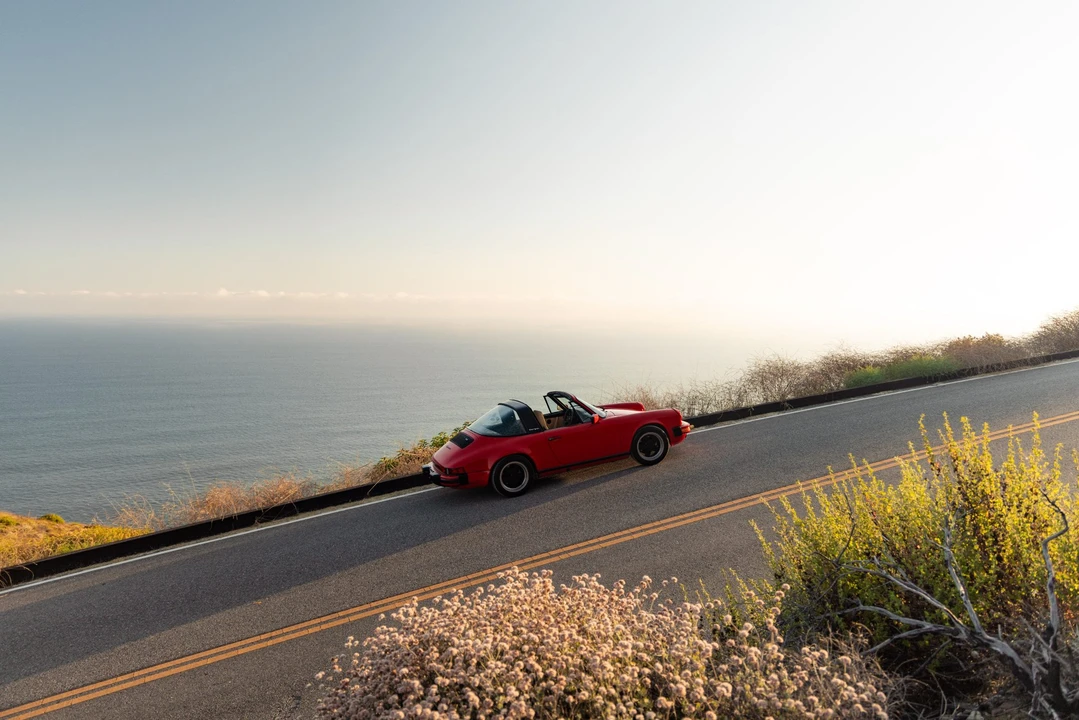 1985 Porsche 911 Carrera 3.2 - Image 17 of 31