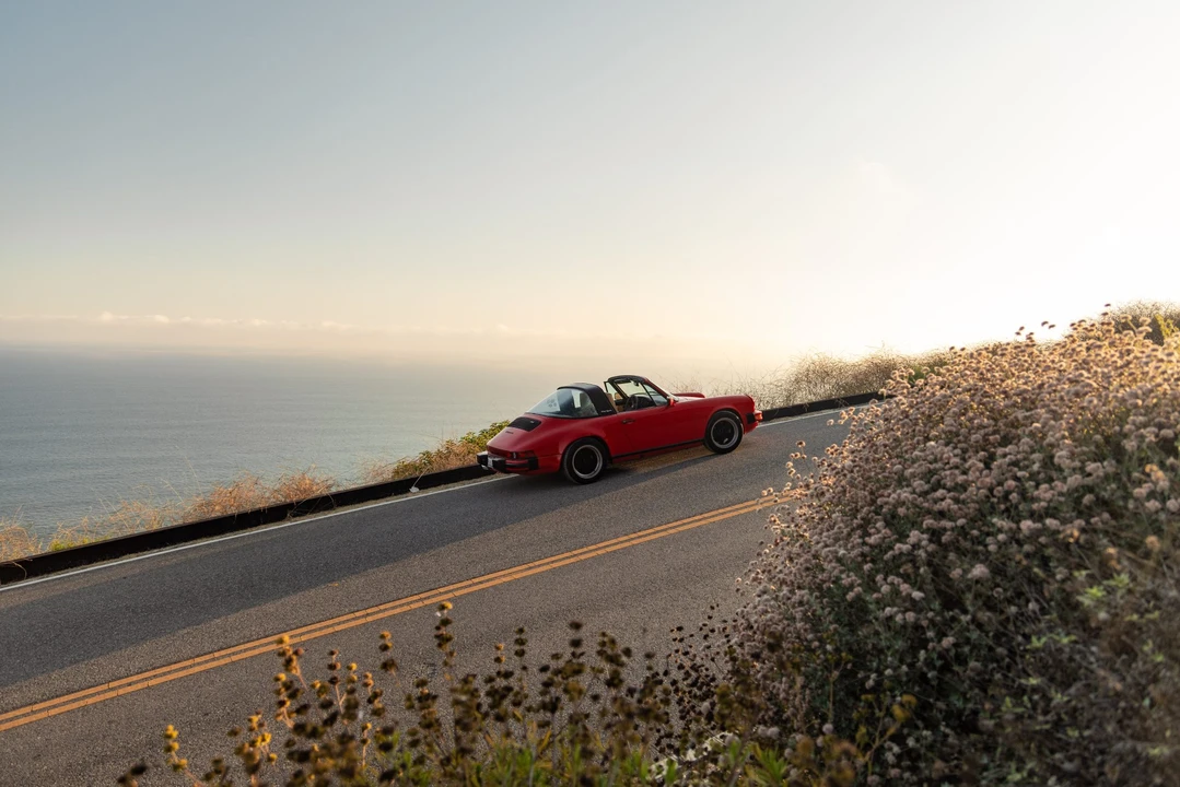 1985 Porsche 911 Carrera 3.2 - Image 16 of 31