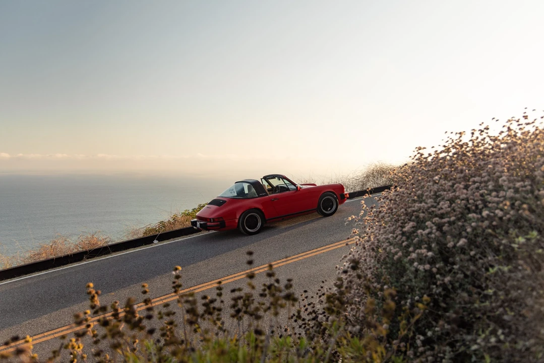 1985 Porsche 911 Carrera 3.2 - Image 15 of 31