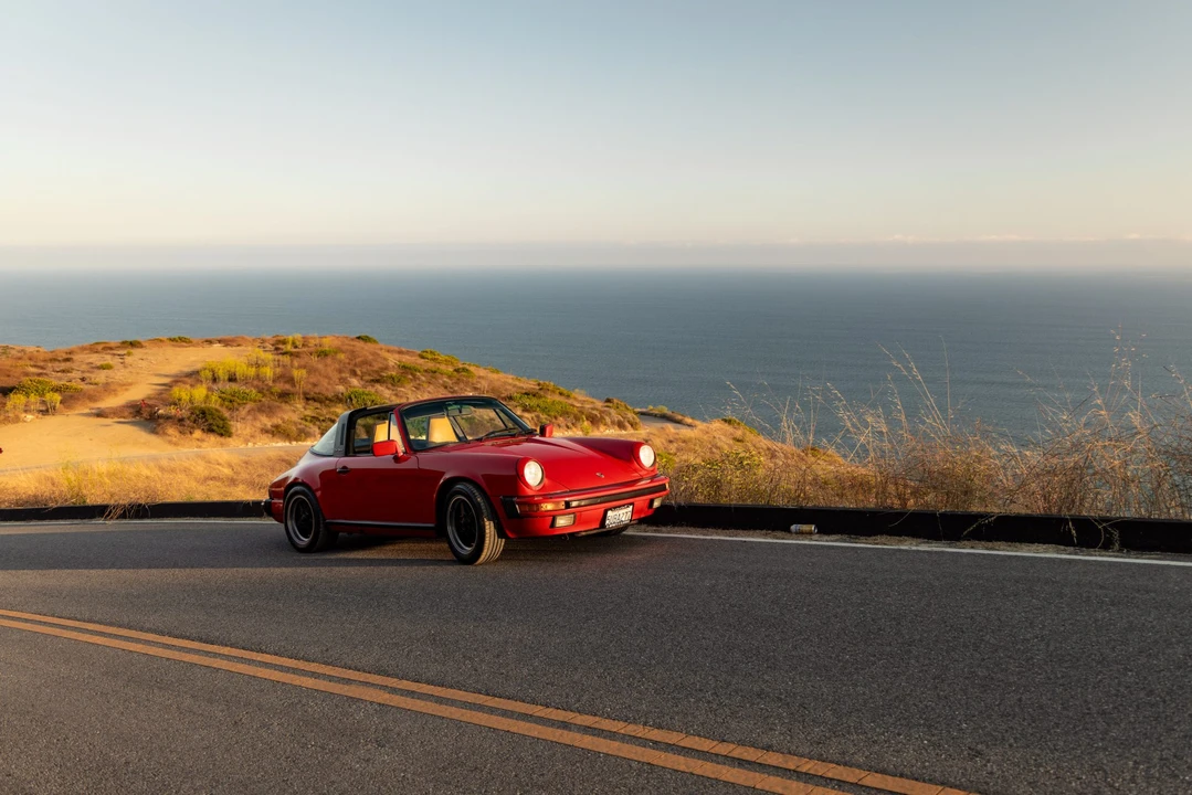 1985 Porsche 911 Carrera 3.2 - Image 22 of 31
