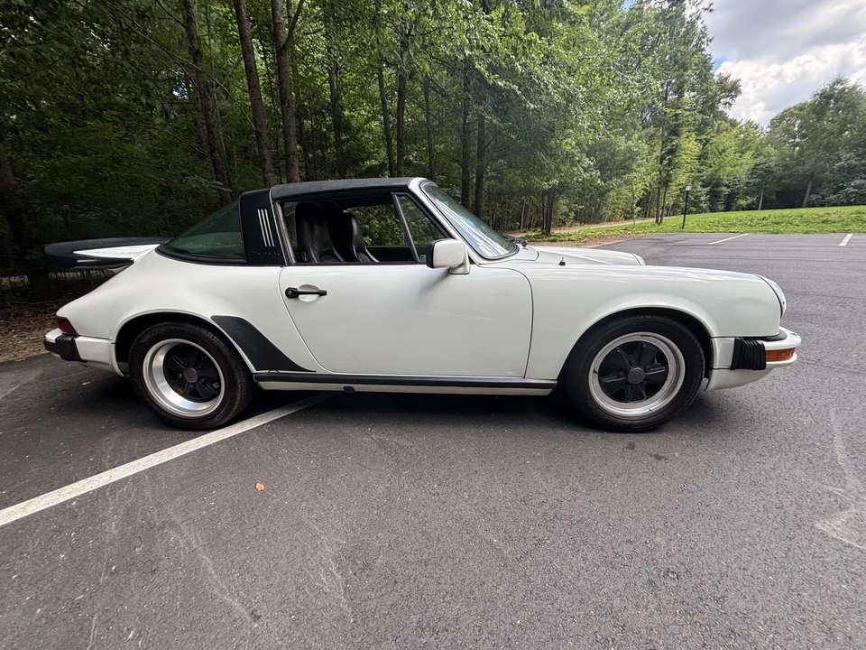 1985 Porsche 911 Carrera 3.2 - Image 11 of 31