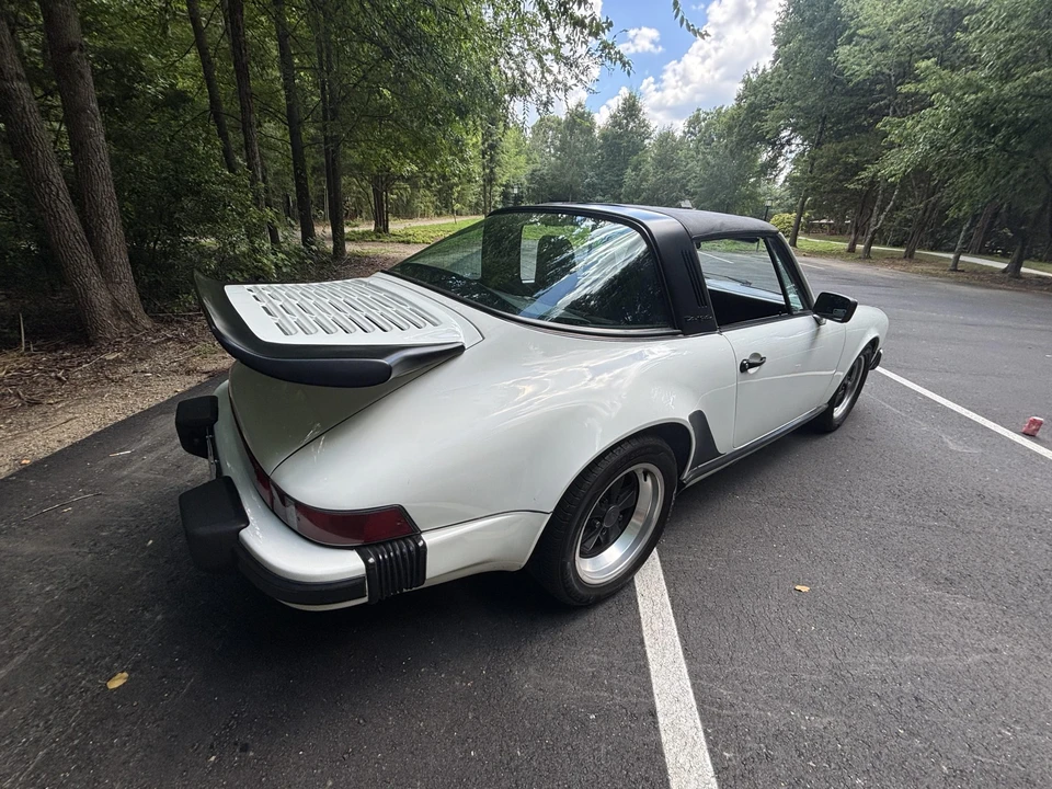 1985 Porsche 911 Carrera 3.2 - Image 15 of 31