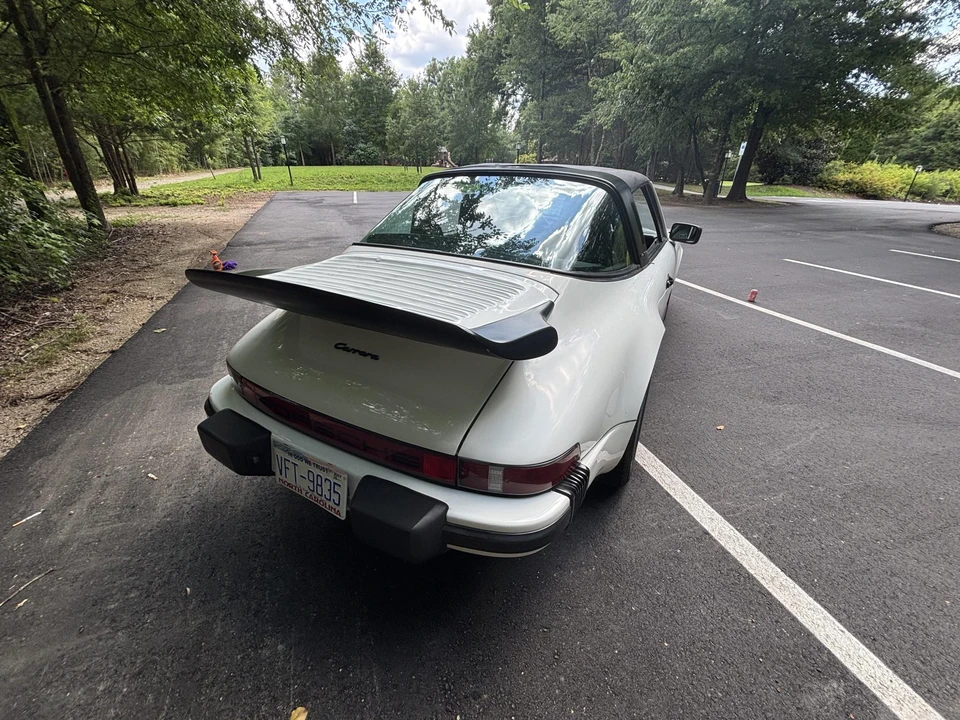 1985 Porsche 911 Carrera 3.2 - Image 16 of 31