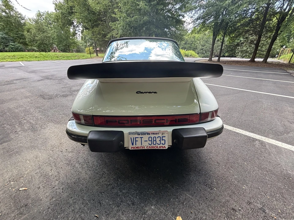 1985 Porsche 911 Carrera 3.2 - Image 17 of 31