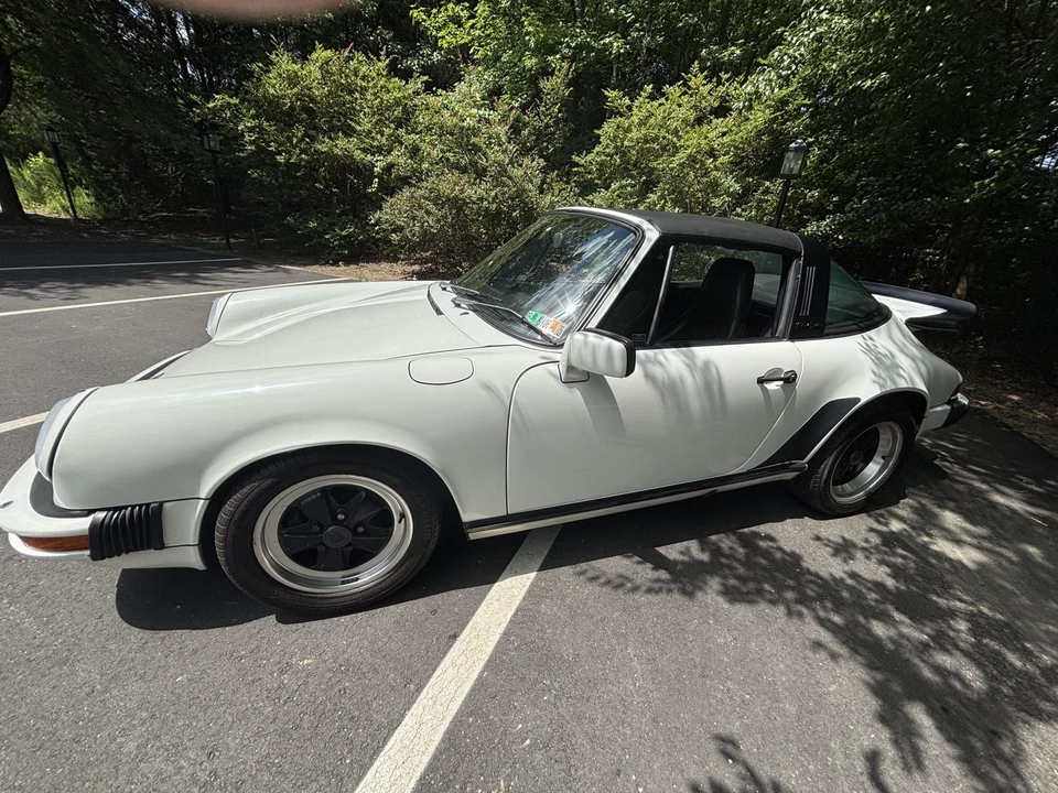 1985 Porsche 911 Carrera 3.2 - Image 2 of 31