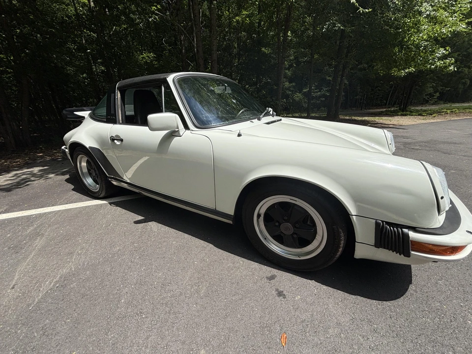 1985 Porsche 911 Carrera 3.2 - Image 9 of 31