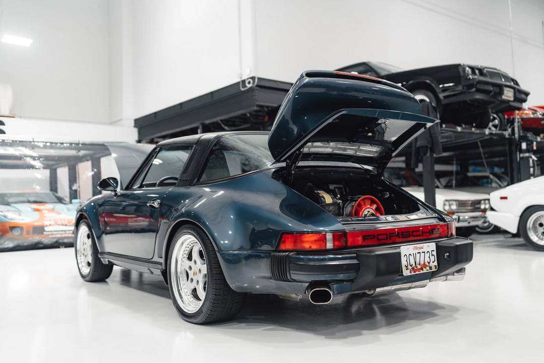 1985 Porsche 911 Carrera 3.2 - Image 10 of 31