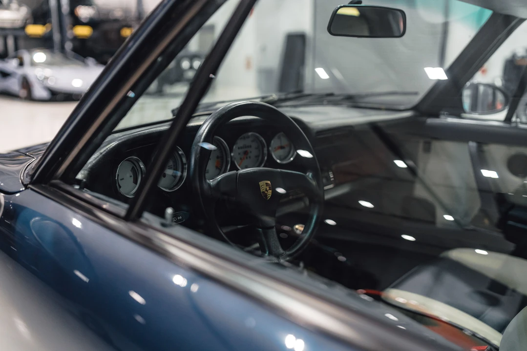1985 Porsche 911 Carrera 3.2 - Image 17 of 31