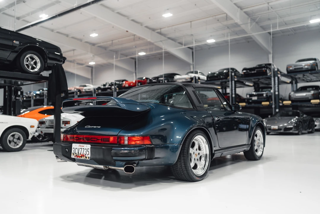 1985 Porsche 911 Carrera 3.2 - Image 11 of 31