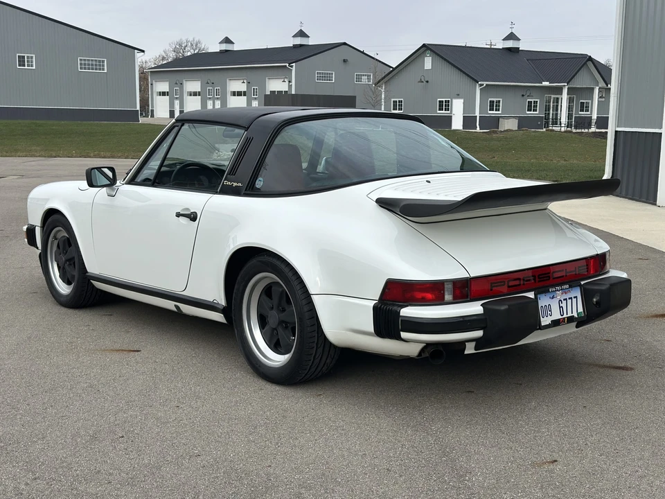 1985 Porsche 911 Carrera 3.2 - Image 8 of 31