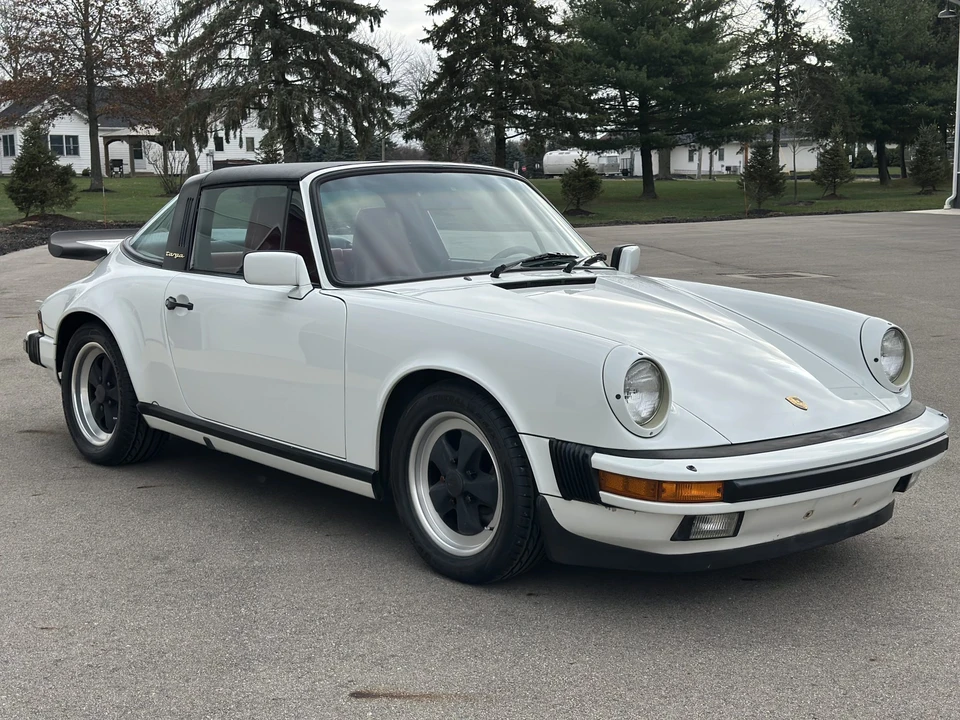 1985 Porsche 911 Carrera 3.2 - Image 4 of 31