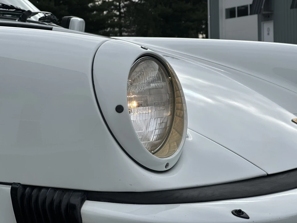 1985 Porsche 911 Carrera 3.2 - Image 22 of 31