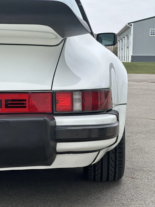1985 Porsche 911 Carrera 3.2 - Image 28 of 31