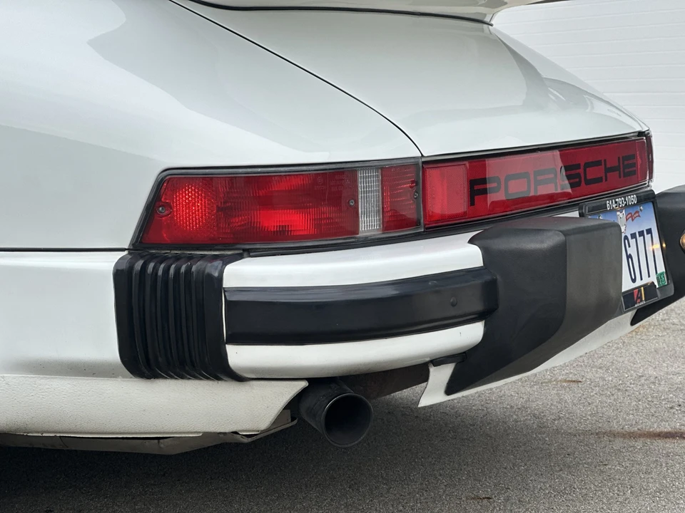 1985 Porsche 911 Carrera 3.2 - Image 30 of 31