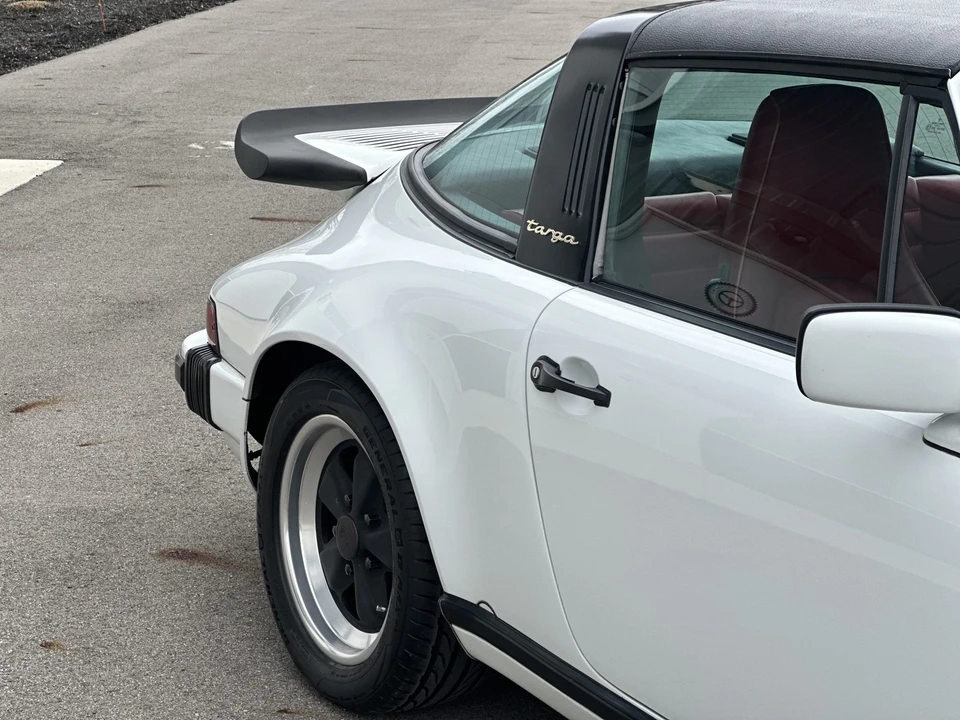 1985 Porsche 911 Carrera 3.2 - Image 18 of 31