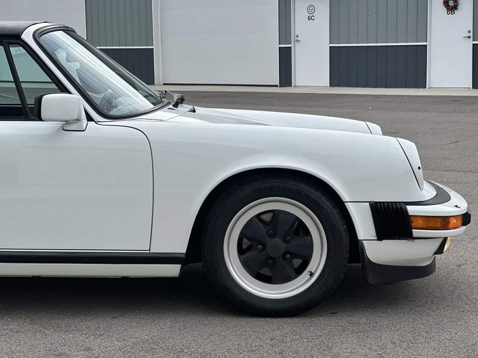 1985 Porsche 911 Carrera 3.2 - Image 16 of 31