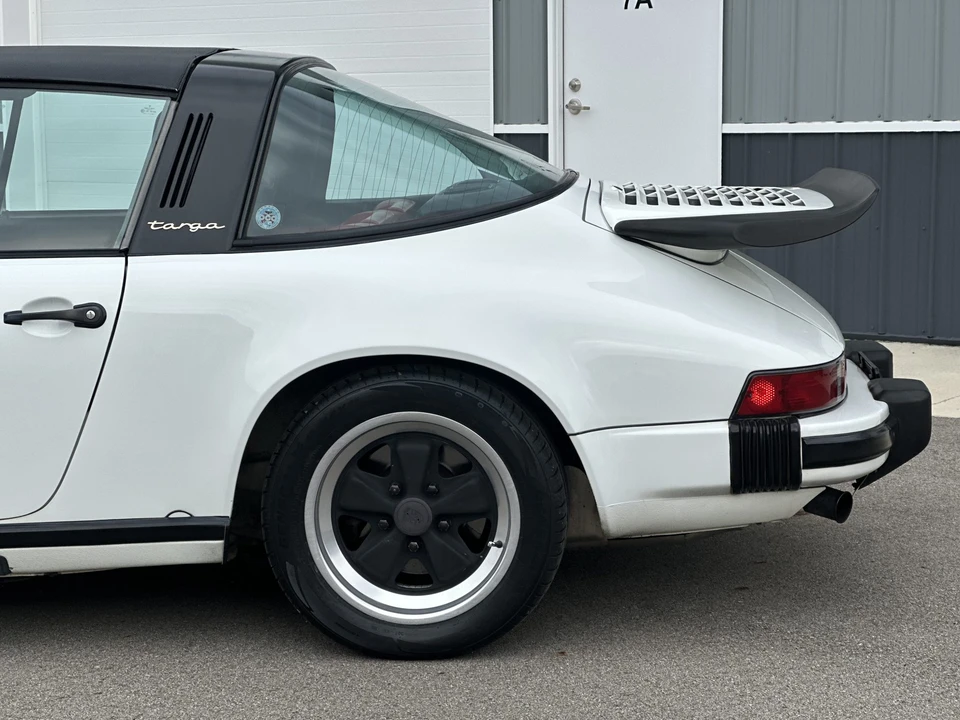 1985 Porsche 911 Carrera 3.2 - Image 14 of 31