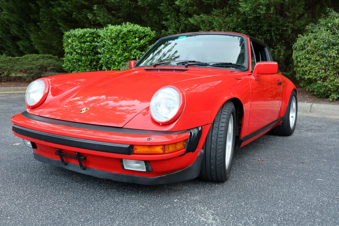 1985 Porsche 911 Carrera 3.2 - Image 9 of 31