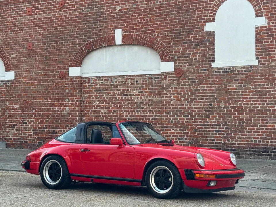 1985 Porsche 911 Carrera 3.2 - Image 15 of 31