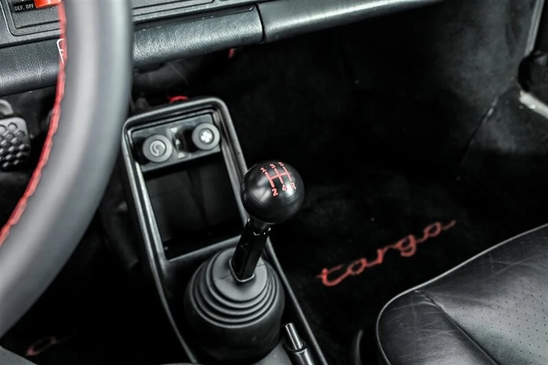 1985 Porsche 911 Carrera 3.2 - Image 28 of 31